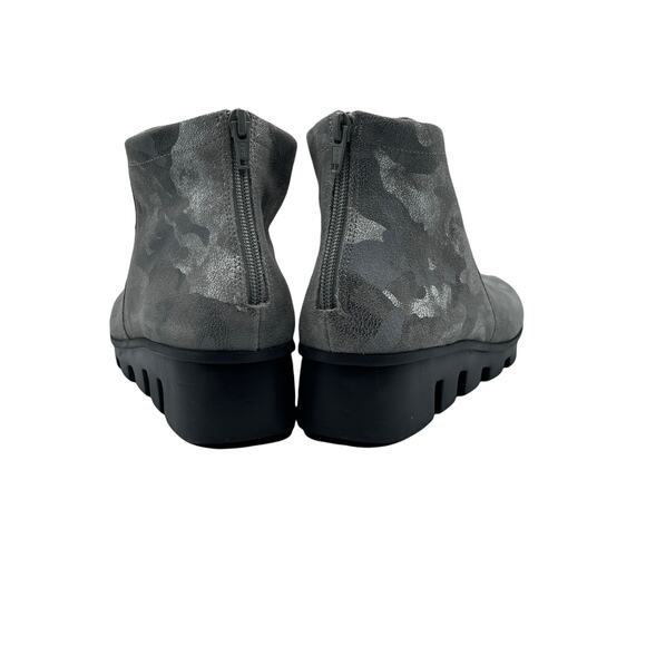 L'Amour Des Pieds Gray Silver Camo Hadirat Bootie Jeans Style Size 9.5M - Picture 3 of 12